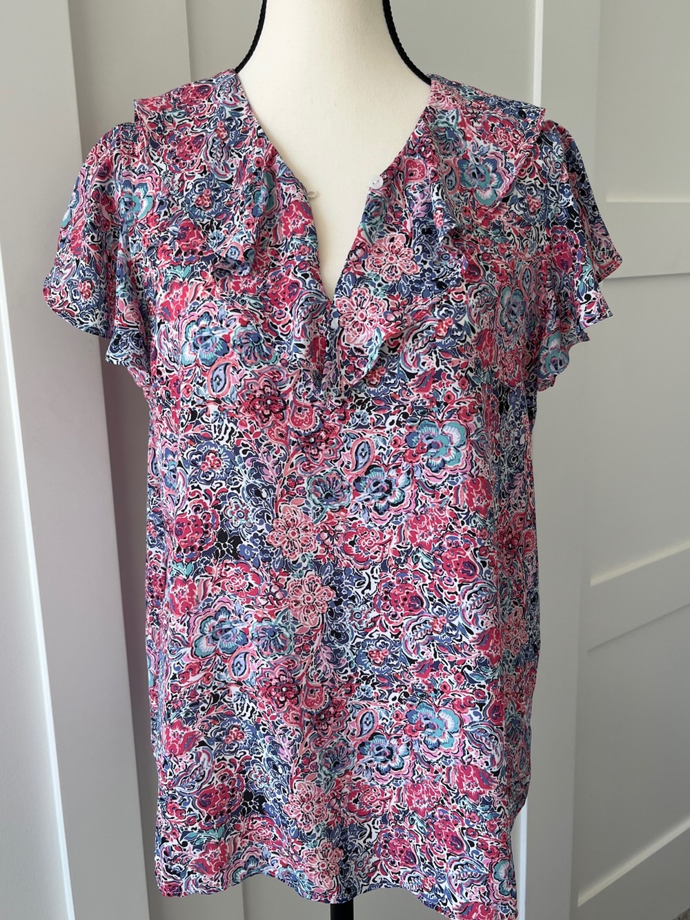 Alex & Lili Women’s Floral Ruffle Sleeve Top | Size Medium
